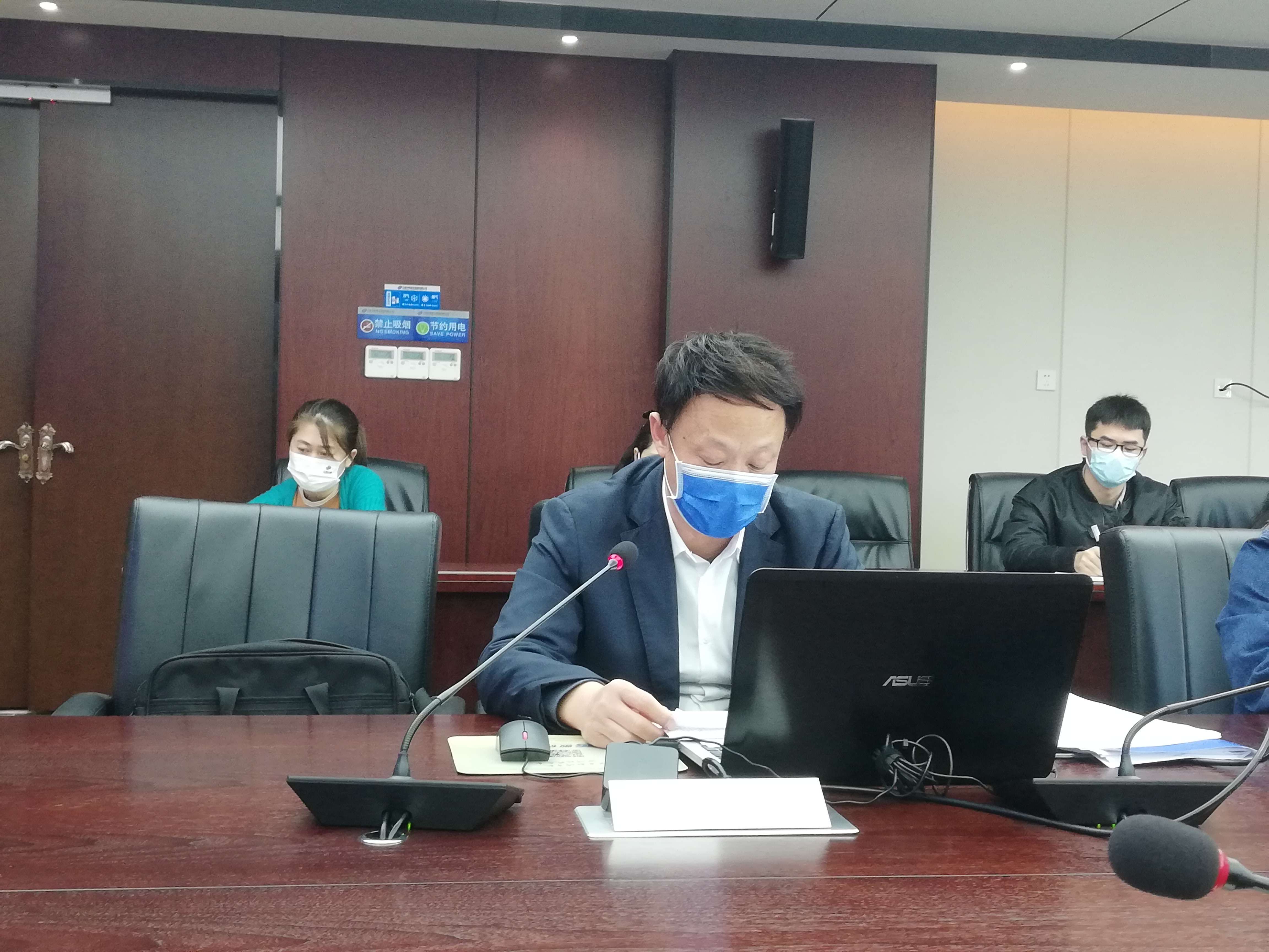 熊峰專題黨課宣講(1).jpg 熊峰專題黨課宣講(1).jpg